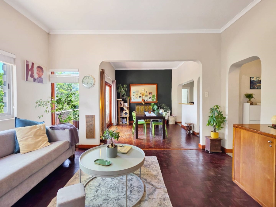 2 Bedroom Property for Sale in Vredehoek Western Cape